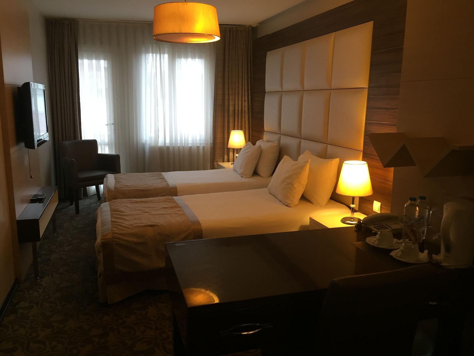 Derpa Hotel Istanbul Ngoại thất bức ảnh