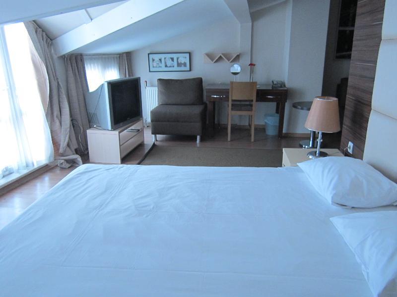Derpa Hotel Istanbul Ngoại thất bức ảnh