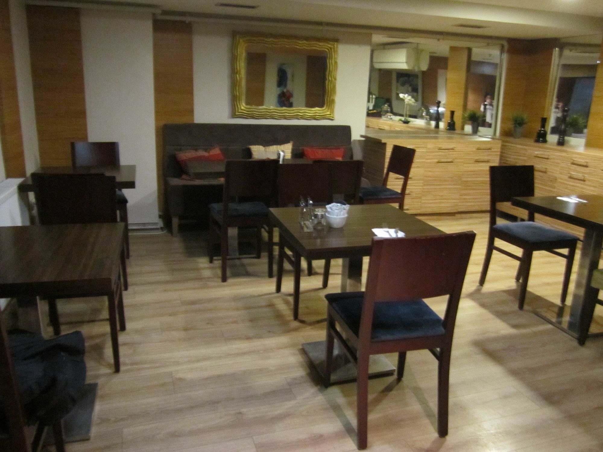 Derpa Hotel Istanbul Ngoại thất bức ảnh